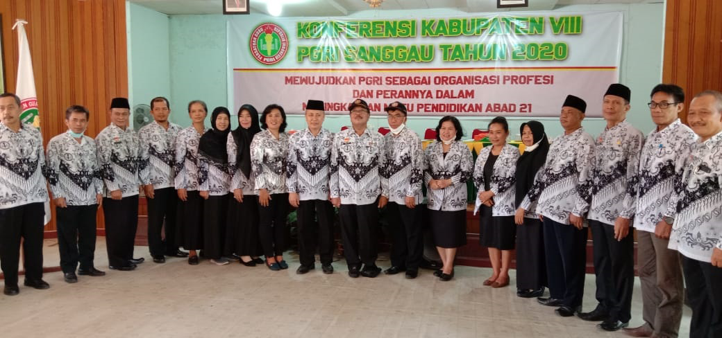 Pengurus PKPGRI Sanggau Masa Bhakti VIII 2020-2025 - (Ada 0 foto)